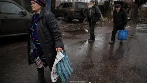 Эвакуация. Фото: 24 бригада