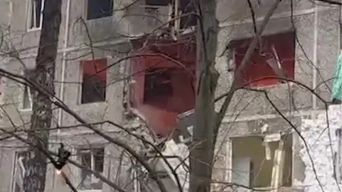 Пораженная многоэтажка. Скриншот видео