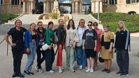 Детское творчество звучит в Барселоне: как благотворительный фонд "Шлях сердець" и Артем Ляшанов поддерживает благотворительную инициативу "Нескорені"