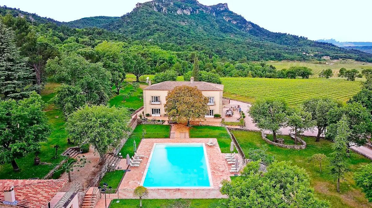 Поместье семьи Клуни во Франции. Фото: Pure France
