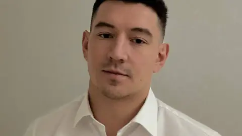Дегтярь Артем Сергеевич