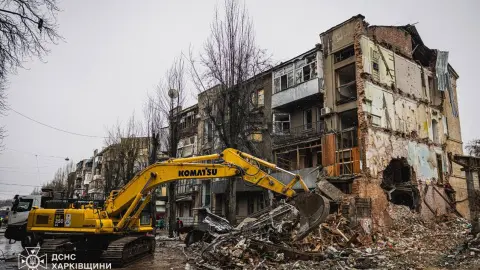 Дом в Харькове после удара. Фото: ГСЧС