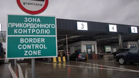 С 10 апреля на границах ЕС заработает система EES - теперь для украинцев обязательна биометрическая регистрация