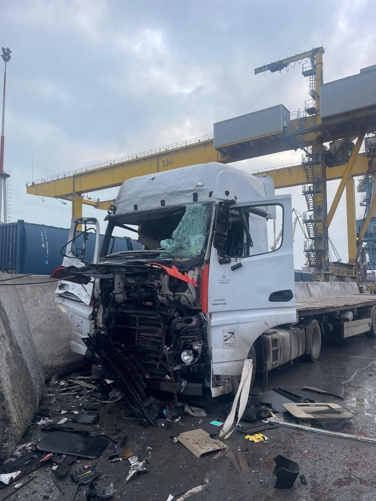 Consequences of the Russian attack on the ports of Odesa region. Photo:.telegram/OleksiiKuleba