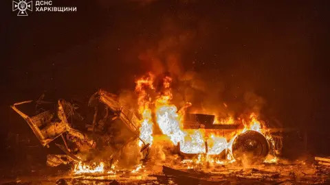 Последствия атаки РФ в ночь на 13 января. Фото: ГосЧС