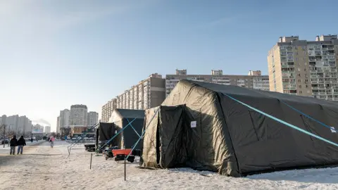 Мобильный пункт ГСЧС в Киеве. Фото: ГСЧС