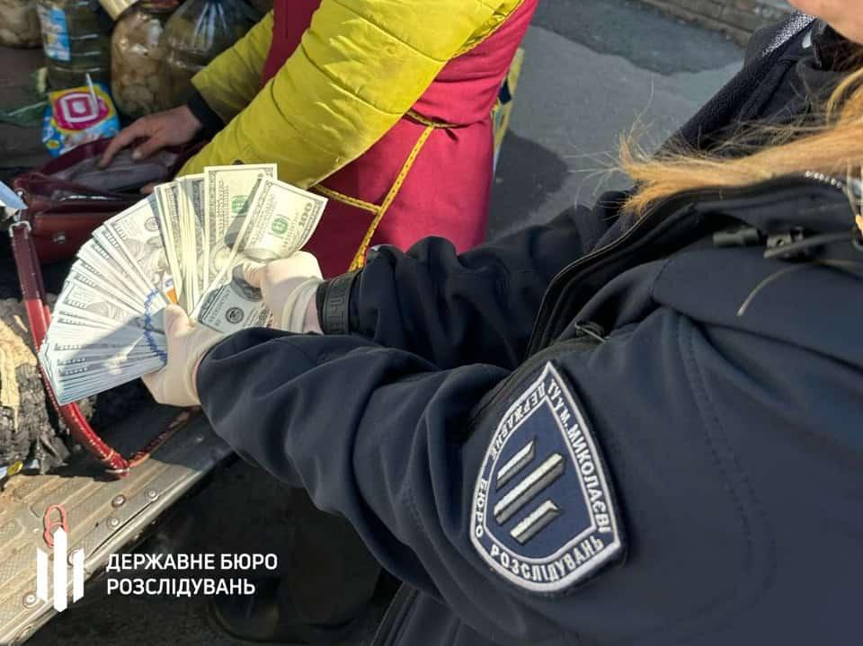 Деньги, найденные во время обыска. Фото: ГБР