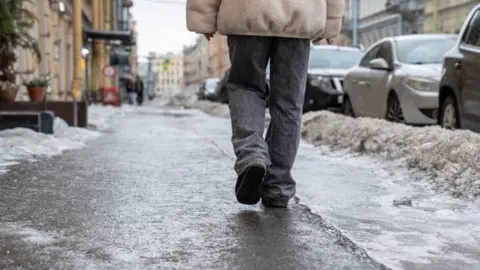 Гололедица. Фото: iStock.