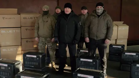 "Украинская команда" передала большую партию зарядных станций разведчикам ГУР МО, – Артур Палатный