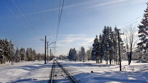 Потяг. Залізниця. Зима. Фото: pixabay