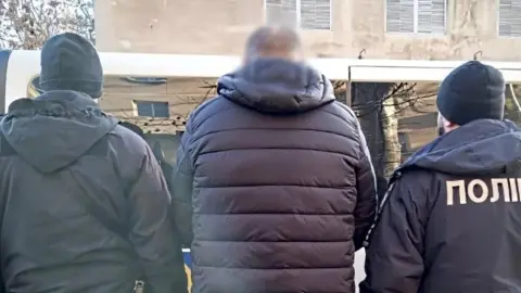 Задержание подозреваемого. Фото: Нацполиция