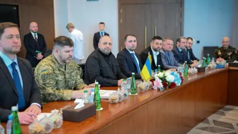 Украинская делегация. Фото: МИД ОАЭ