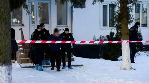 Задержание подозреваемого. Фото: Нацполиция