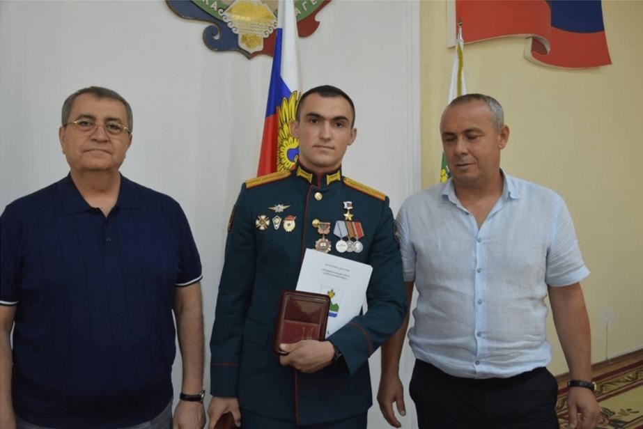 Брат Загида Габибулаева Краснова крайний справа.