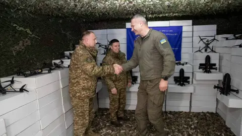 Кличко передав від киян 25 бригаді Нацгвардії 620 дронів-перехоплювачів для захисту неба над Києвом та інші БпЛА