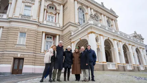 Сенатори США в Одесі. Фото: facebook/olga.kravets.796