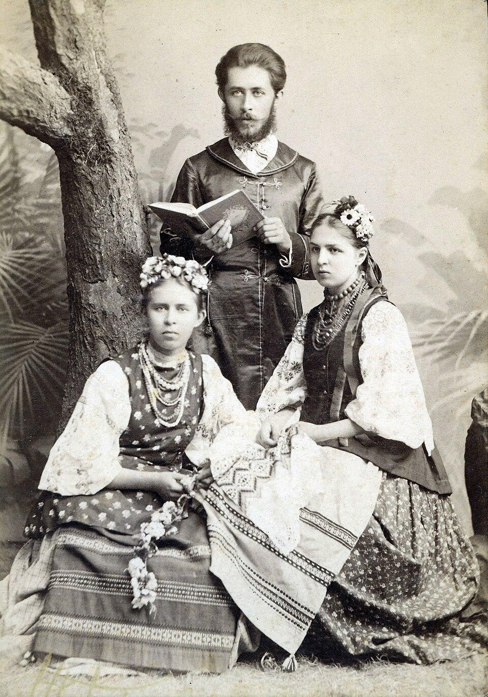 З Михайлом і Маргаритою Комаровою, Одеса, кінець серпня 1889 р.