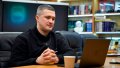 Defense Minister Mykhailo Fedorov at his laptop. Photo: Ministry of Digital Transformation