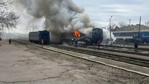 Атака на поезд. Фото: Алексей Кулеба