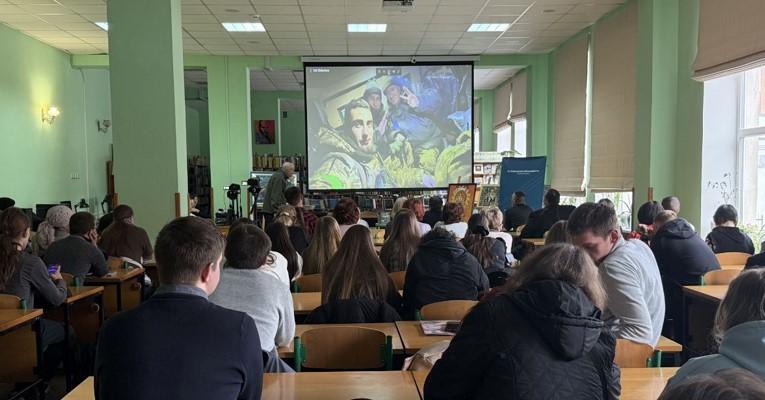 Під час презентації книги «Спалахи під Бахмутом», Полтава