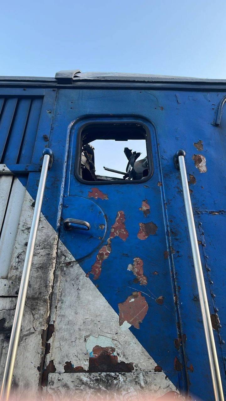 Поблизу Сум росіяни вдарили по потягу з пасажирами. Фото: Telegram/Олексій Кулеба