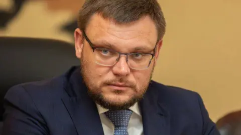 Директор НАБУ Кривонос оформив батьківство, щоб уникнути покарання, а потім відмовився від сина, – екснардеп опублікував відео з матір'ю дитини
