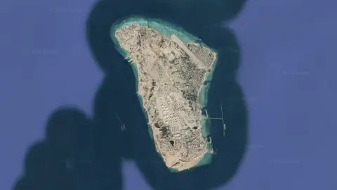 Остров Харк. Фото: скриншот карты сервиса Google Maps.