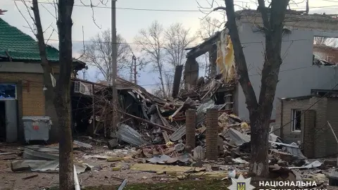 Последствия обстрелов в Донецкой области. Фото: Нацполиция