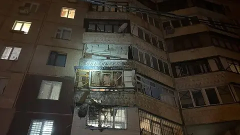 An enemy UAV hit a high-rise building in Odesa. Photo: Telegram/Oleh Kiper/Odesa Regional State Administration