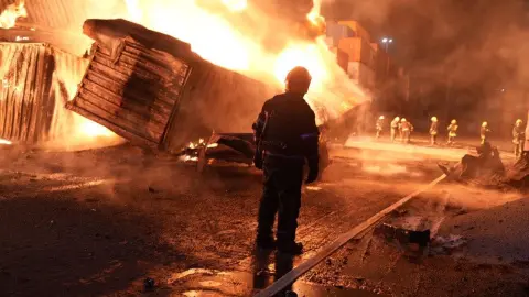 Пожар в Одесской области после атаки РФ. Фото: facebook/Олег Кипер