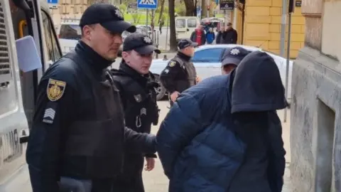 Подозреваемый в убийстве работника ТЦК. Фото: ukrinform