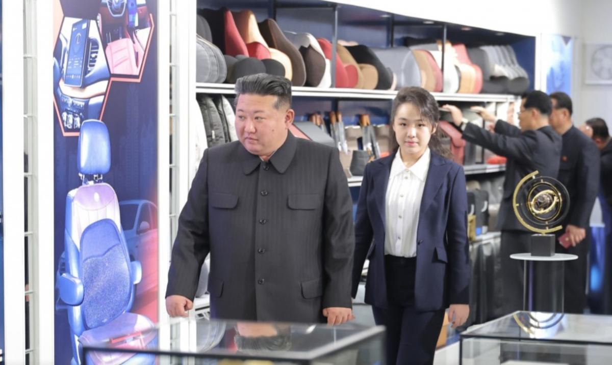 Kim Jong Un with his daughter. Photo: kcnawatch