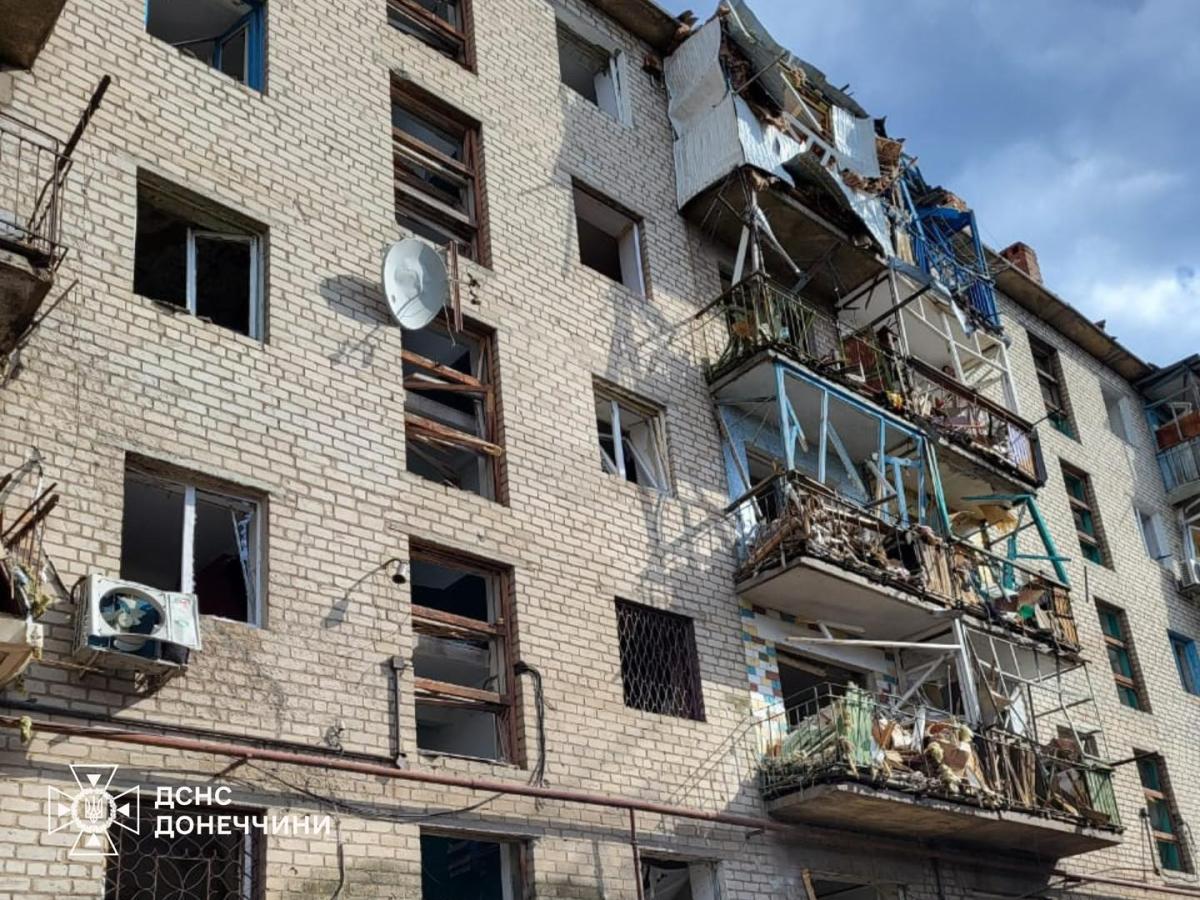 Consequences of the Russian attack. Kramatorsk. Photo: SES of Donetsk region