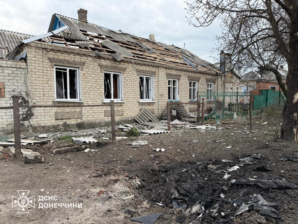 Consequences of the Russian attack. Kramatorsk. Photo: SES of Donetsk region