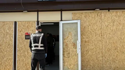 Полиция проводит более 200 обысков в сети "кофешопов" U420