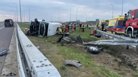 Место аварии на трассе A4. Фото: rmf24/Государственная пожарная служба