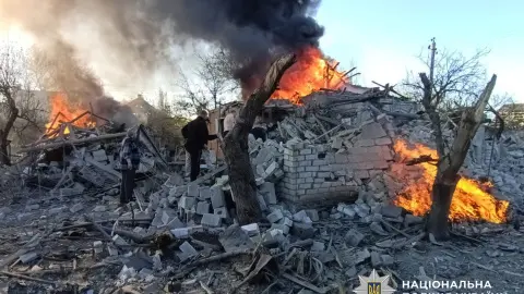 Наслідки обстрілів в Донецькій області. Фото: Нацполіція