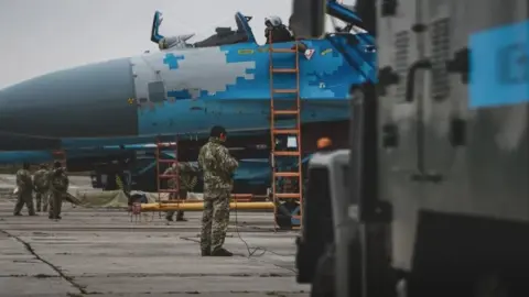 Аэродром. Фото: Минобороны Украины