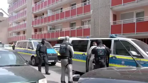 Полиция на месте преступления. Германия. Фото: скриншот видео