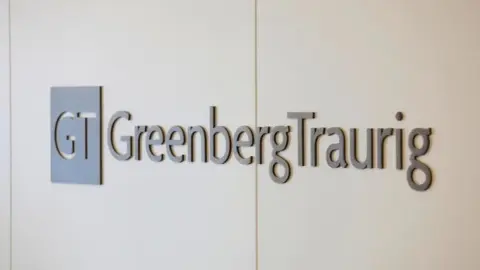 Company Greenberg Traurigenters. Photo by GE.