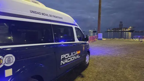 Евакуація з лайнера. Фото: x/policia