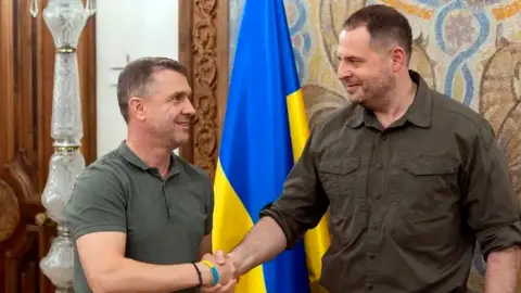 Сергей Ребров и Андрей Ермак. Фото: telegram/ermaka2022