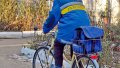 Ukrposhta postman. Photo: Ukrposhta