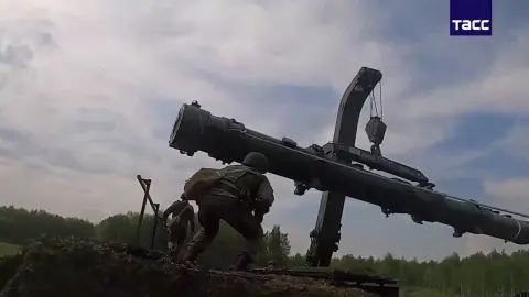 Обучение россиян. Скриншот видео