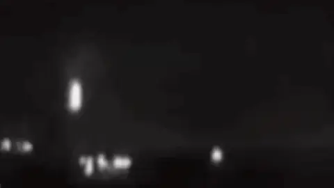 Падение суббоеприпасов первого "Орешника". Фото: скриншот видео.