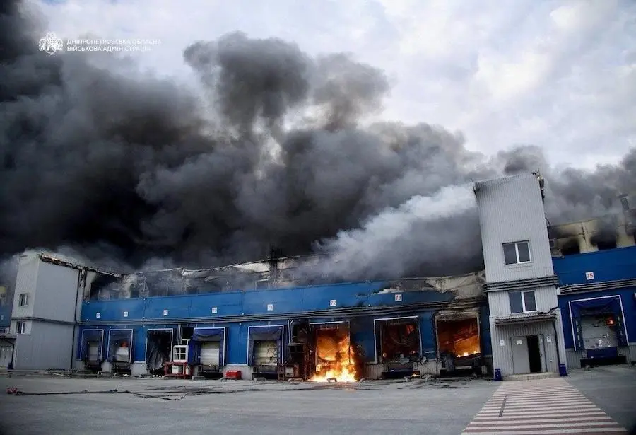 Наслідки російського обстрілу. Фото: Дніпропетровська ОДА.