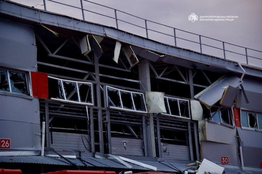 Наслідки російського обстрілу. Фото: Дніпропетровська ОДА.