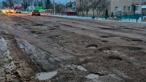 Ямы на дорогах. Фото: Информатор