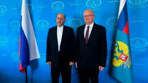 Представник ХАМАС Муса Абу Марзук та заступник МЗС РФ Георгій Борисенко. Фото: росЗМІ