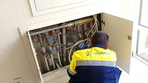Gas theft in Chernivtsi. Photo: Serhii Koretskyi's Facebook page
